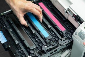 Impressora laser multifuncional colorida